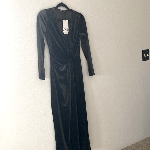 Zara Long sleeved Deep V neck Long Dress with High thigh slit Women’s Small - Picture 4 of 7